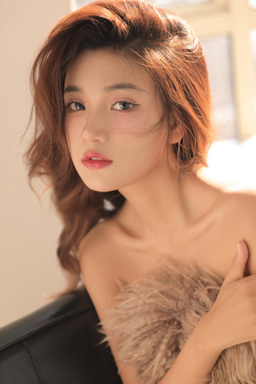 亚洲婷婷成年人线免费视频(婷婷在哪)